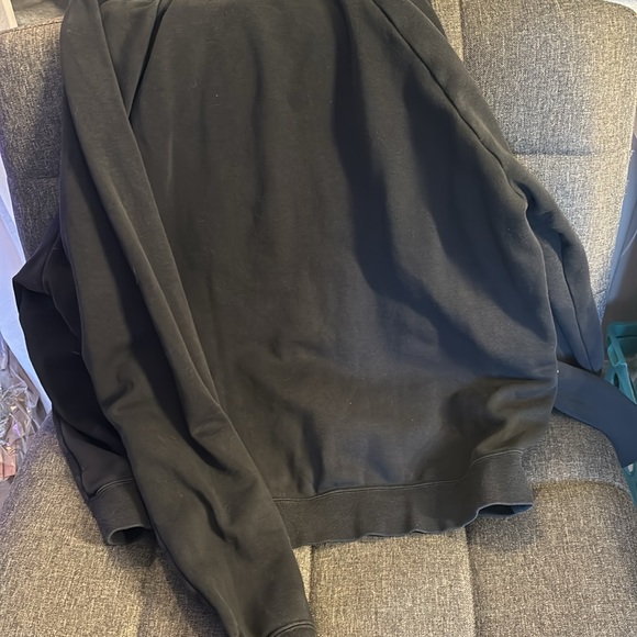 Black Nike Hoodie! Worn Few times! Size Medium - Picture 3 of 3